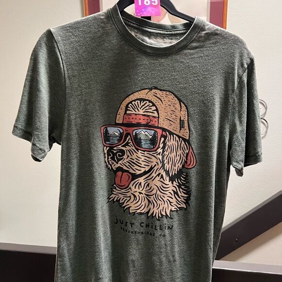 Just Chillin'  Breckenridge Dog Graphic T-Shirt - Green #165 - Picture 5 of 5
